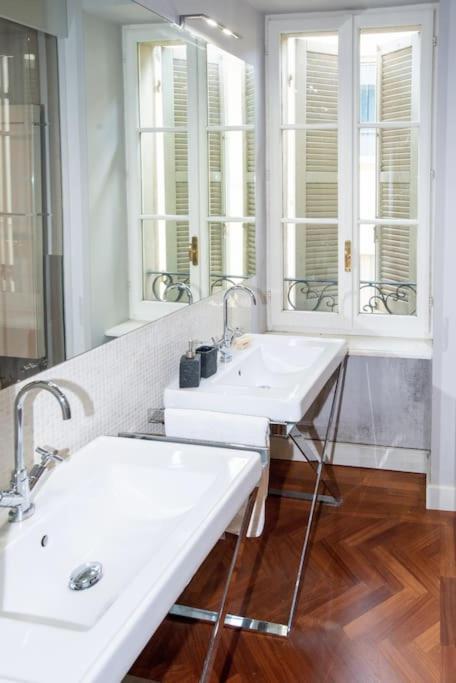 Charme And Relax In Downtown Parma Apartman Kültér fotó